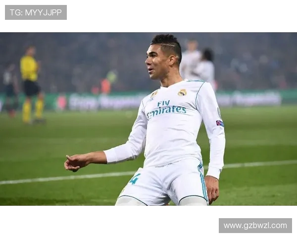 卡塞米罗:从巴西绿茵场到欧洲顶级联赛的传奇之路与辉煌成就 卡塞米罗:从巴西绿茵场到欧洲顶级联赛的传奇之路与辉煌成就